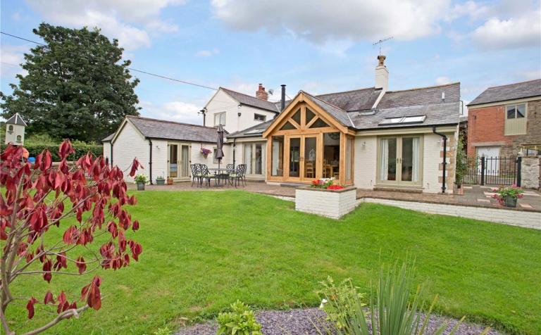 Wrexham Ruthin exterior