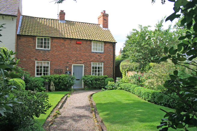 Farnsfield cottage